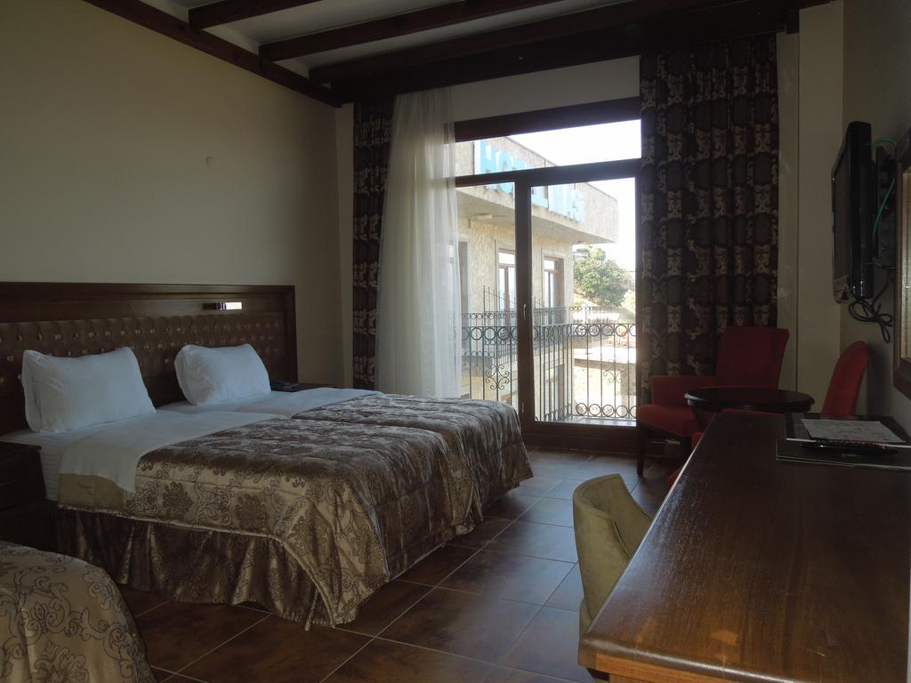 Masi Hotel İmroz Zimmer foto