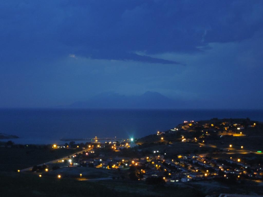Masi Hotel İmroz Exterior foto